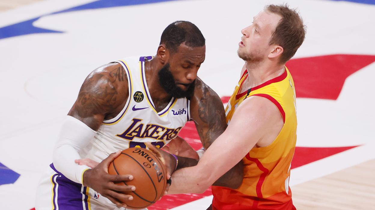 James e Ingles, en el Lakers-Jazz