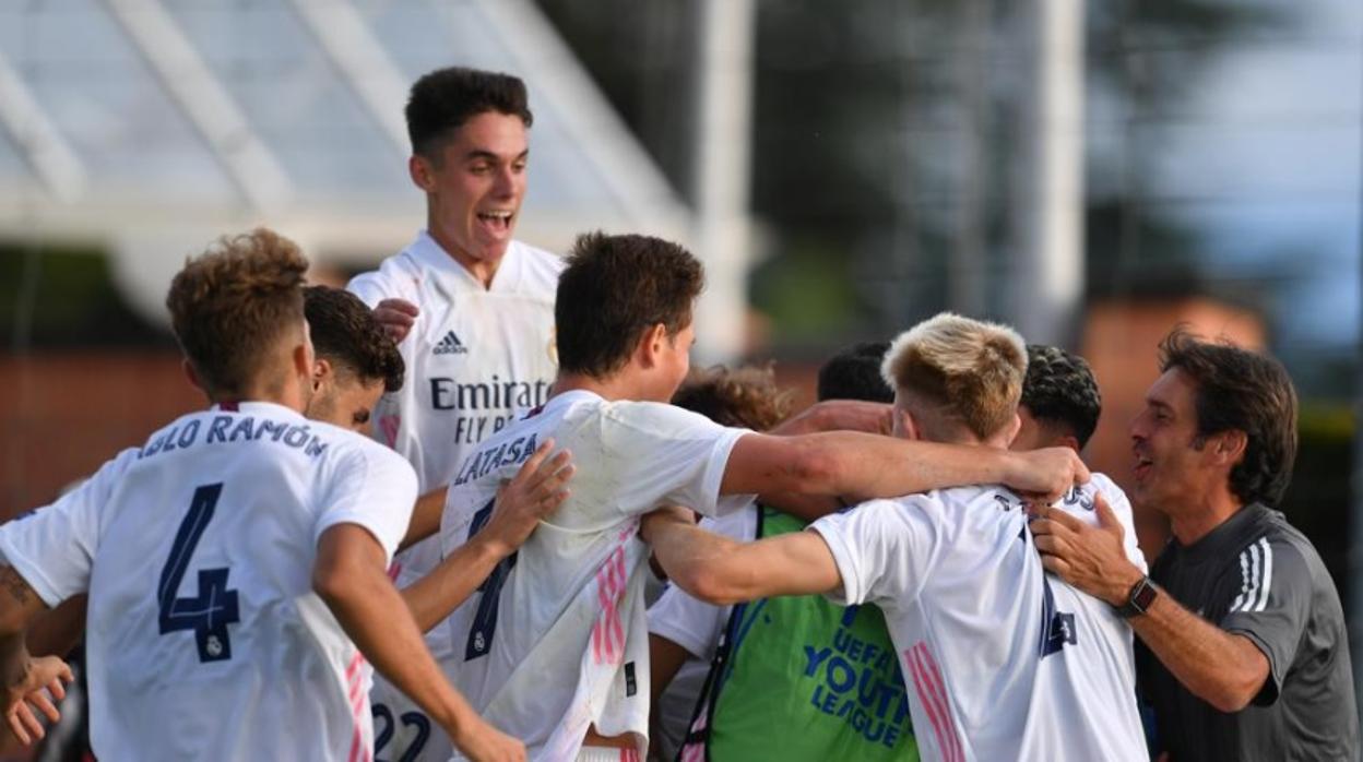 Los jugadores del Real Madrid celebran la victoria ante el Inter