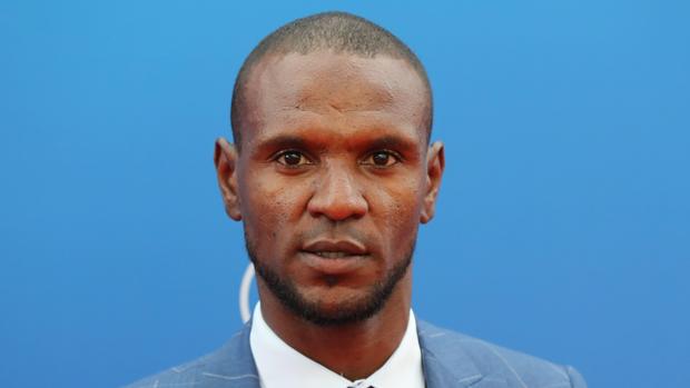 Despedida con dardo de Abidal: «Intenté hacer cambios, pero no lo he conseguido»