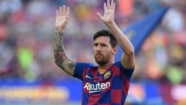 Messi comunica al Barcelona que no acudirá mañana a las pruebas médicas