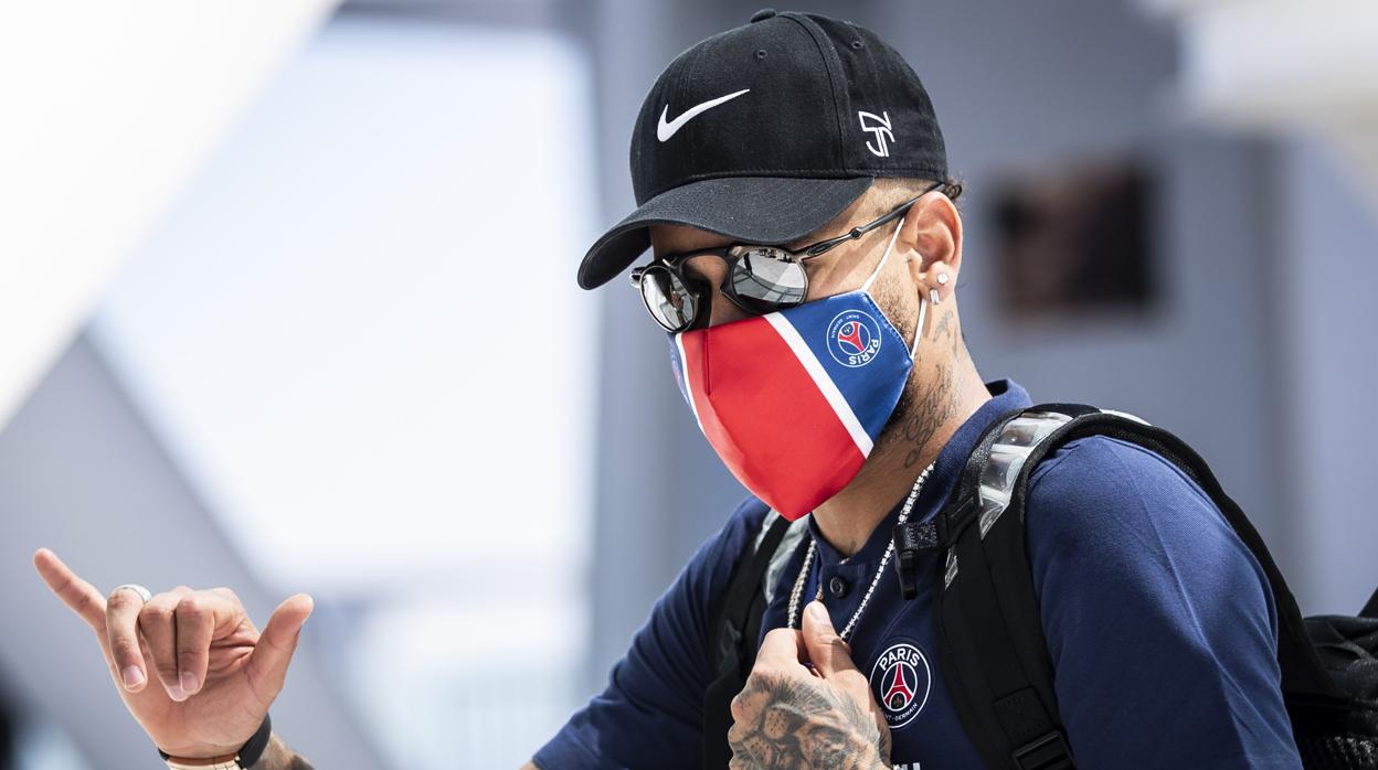 Neymar y Nike rompen tras 15 años de relación comercial