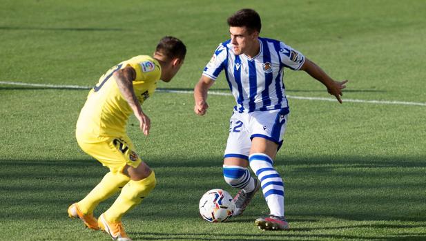 El Villarreal vence a una Real con muchas bajas