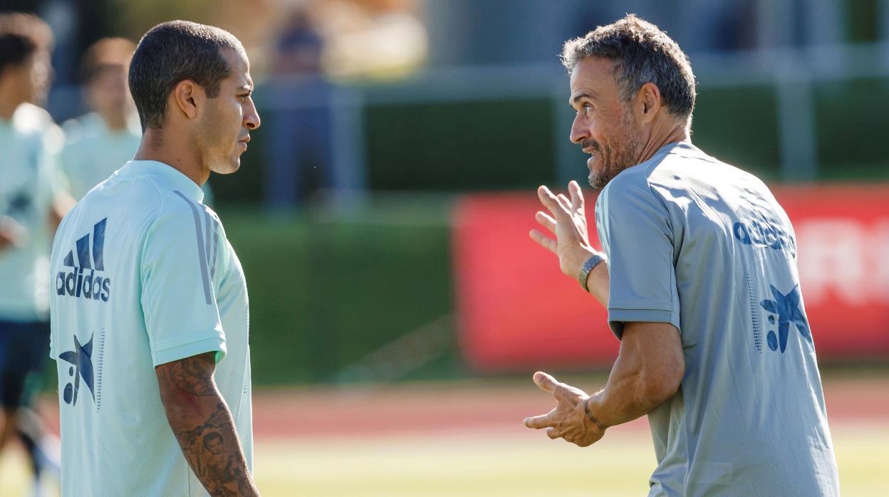 Thiago da un paso al frente en la selección