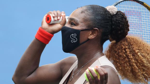 Serena Williams carga con dureza contra la organización de Roland Garros