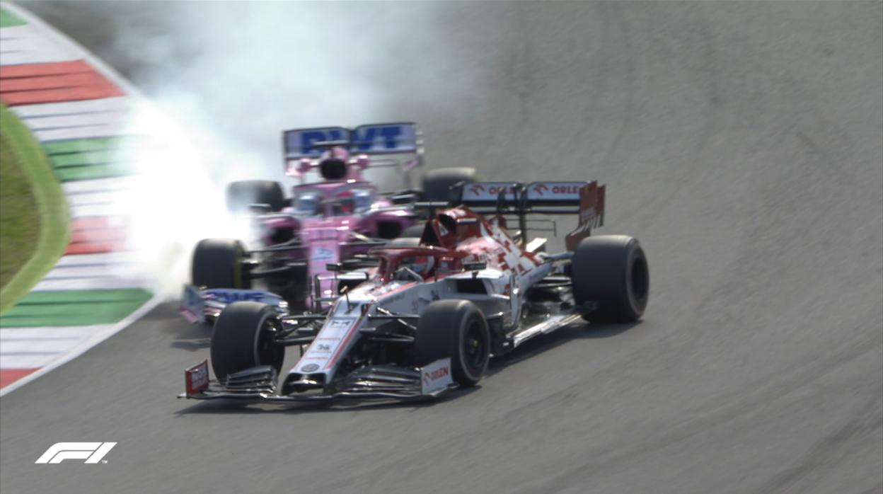 Insólito accidente entre Checo Pérez y Kimi Raikkonen en Mugello