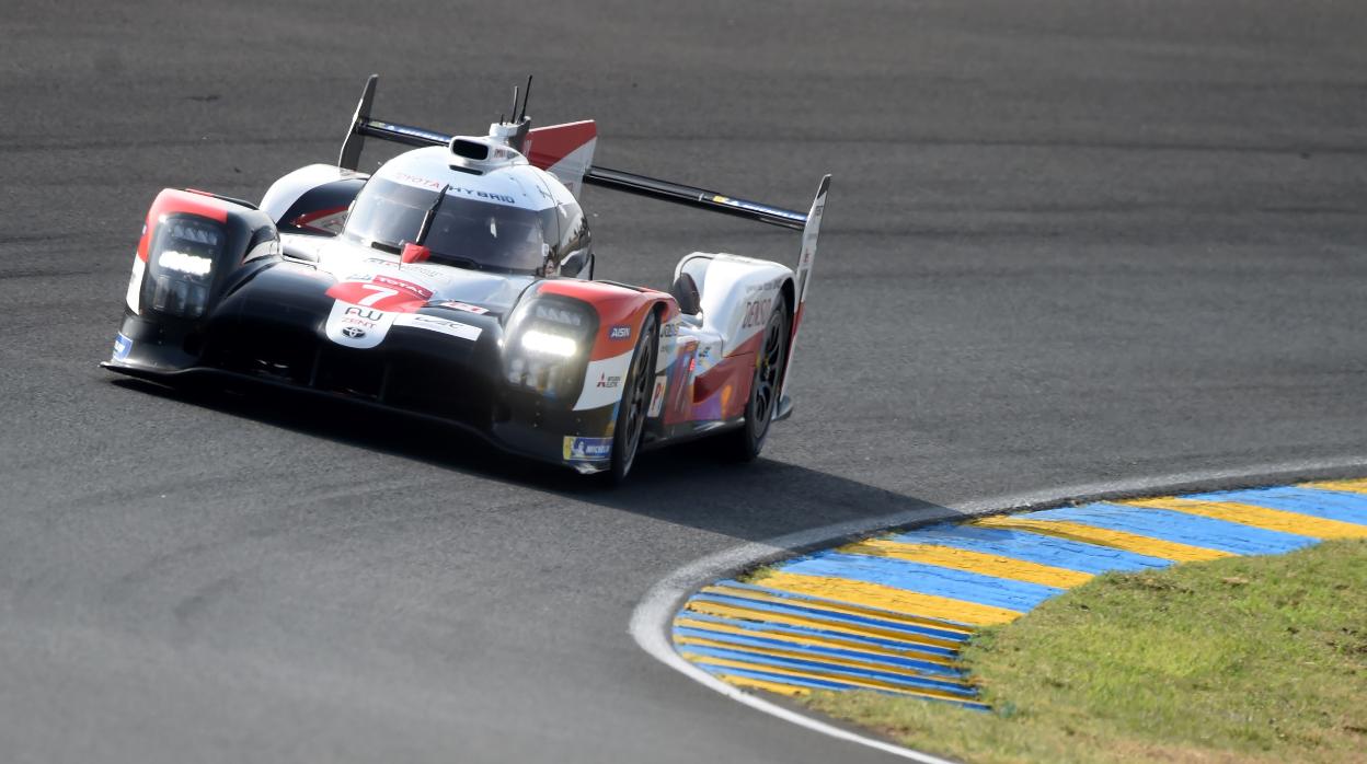 Kobayashi da a Toyota la pole de las 24 Horas de Le Mans