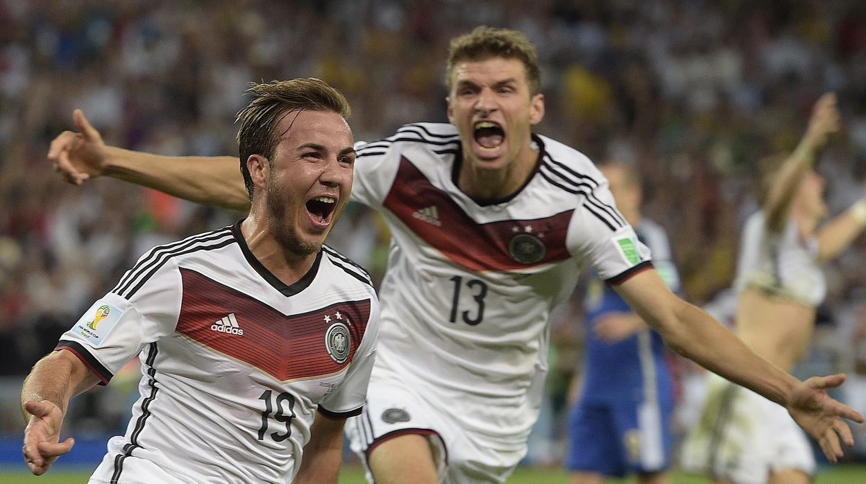 Gotze y Muller celebran el gol en la final del Mundial de 2014