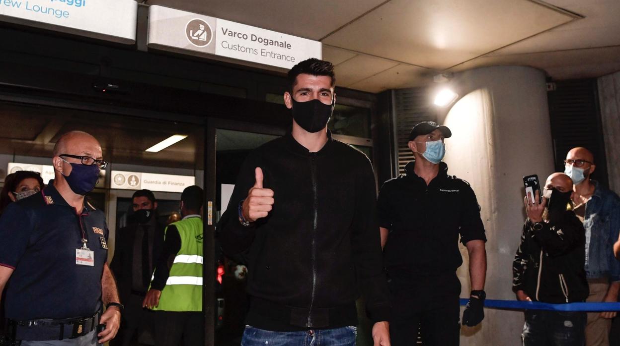 Morata, a su llegada a Turín