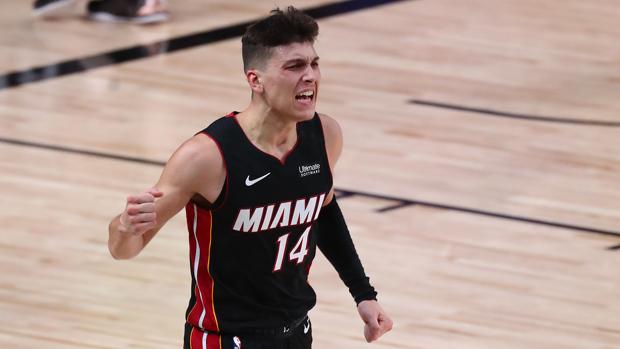 El novato Herro pone a Miami Heat a un triunfo de las Finales de la NBA