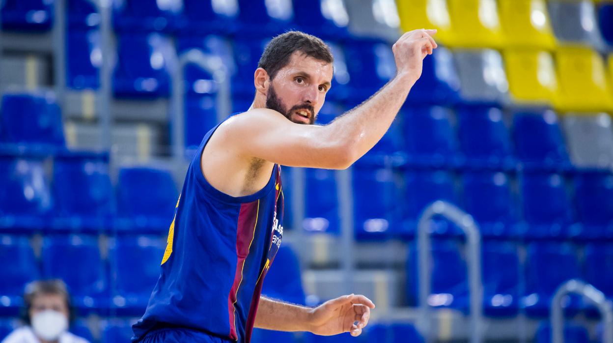 Mirotic renueva con el Barça hasta 2025