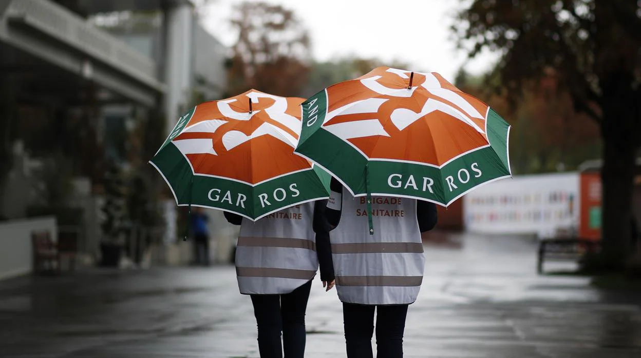 El fríoy la lluvia, protagonistas en la edición 2020 de Roland Garros
