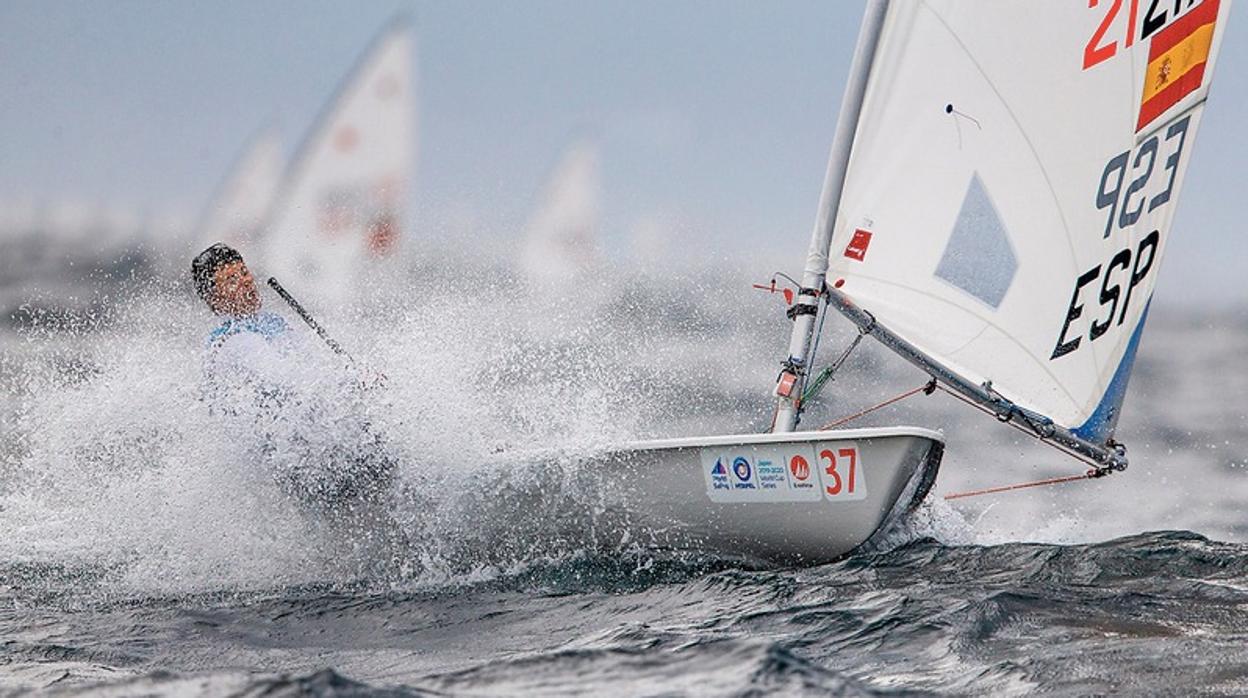 12 regatistas españoles en el europeo de Laser Standard y Radial