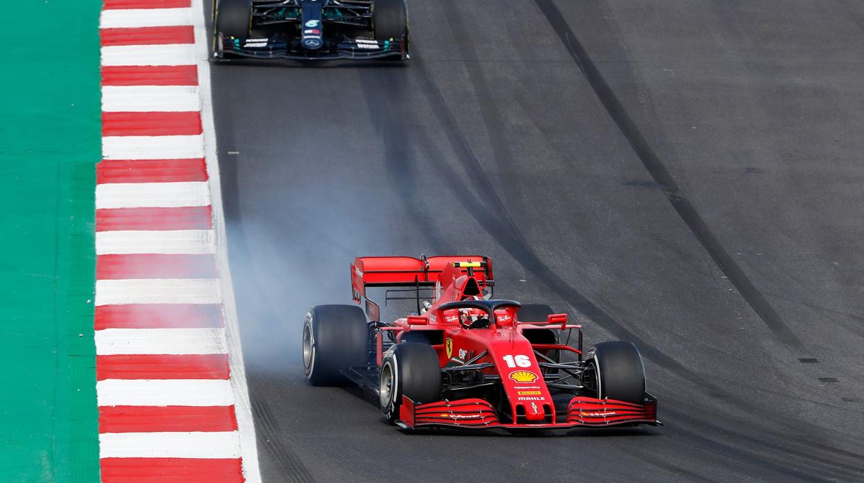 Bottas se lleva el primer pulso con Hamilton y Sainz acaba sexto