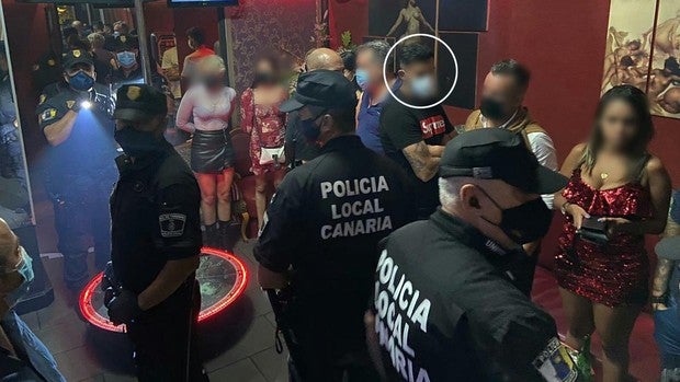 Dos jugadores del Tenerife, pillados en una redada en un club de alterne