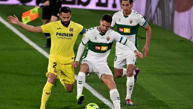 El Elche maniata al Villarreal