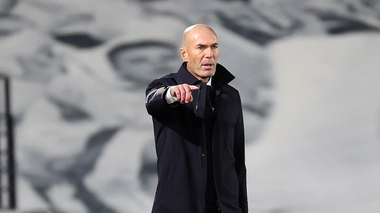 Zidane, durante el partido ante el Inter de Milán