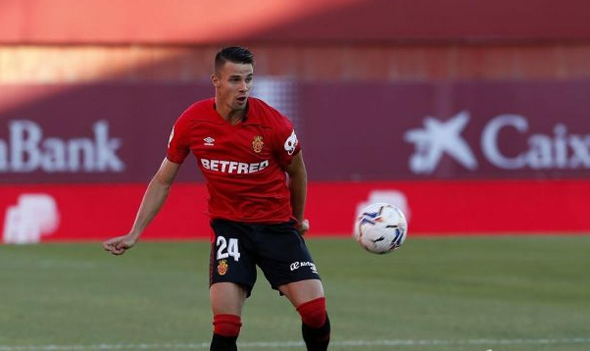 El Mallorca golea a la Ponferradina y se coloca segundo