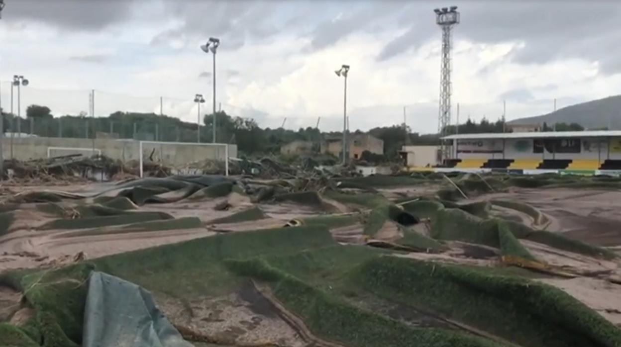 El estadio de Es Moleter quedóa rrasado por las inundaciones de 2018