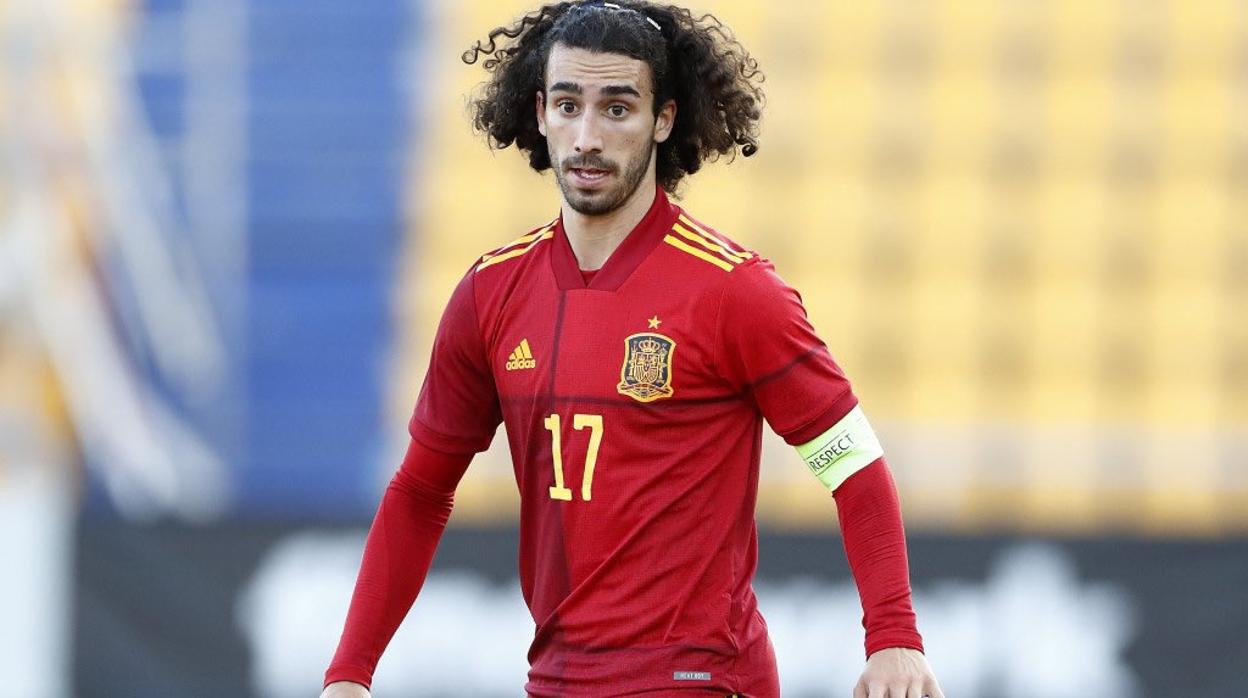 Cucurella, en un partido con la selección sub 21