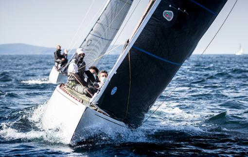 «Bribon 500» y «Seljm», líderes del Trofeo Xacobeo