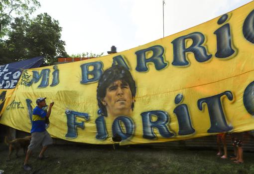 Pancarta dedicada a Maradona en Villa Fiorito