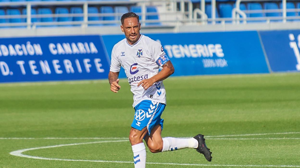 El Tenerife claudicó ante correoso y firme Sabadell