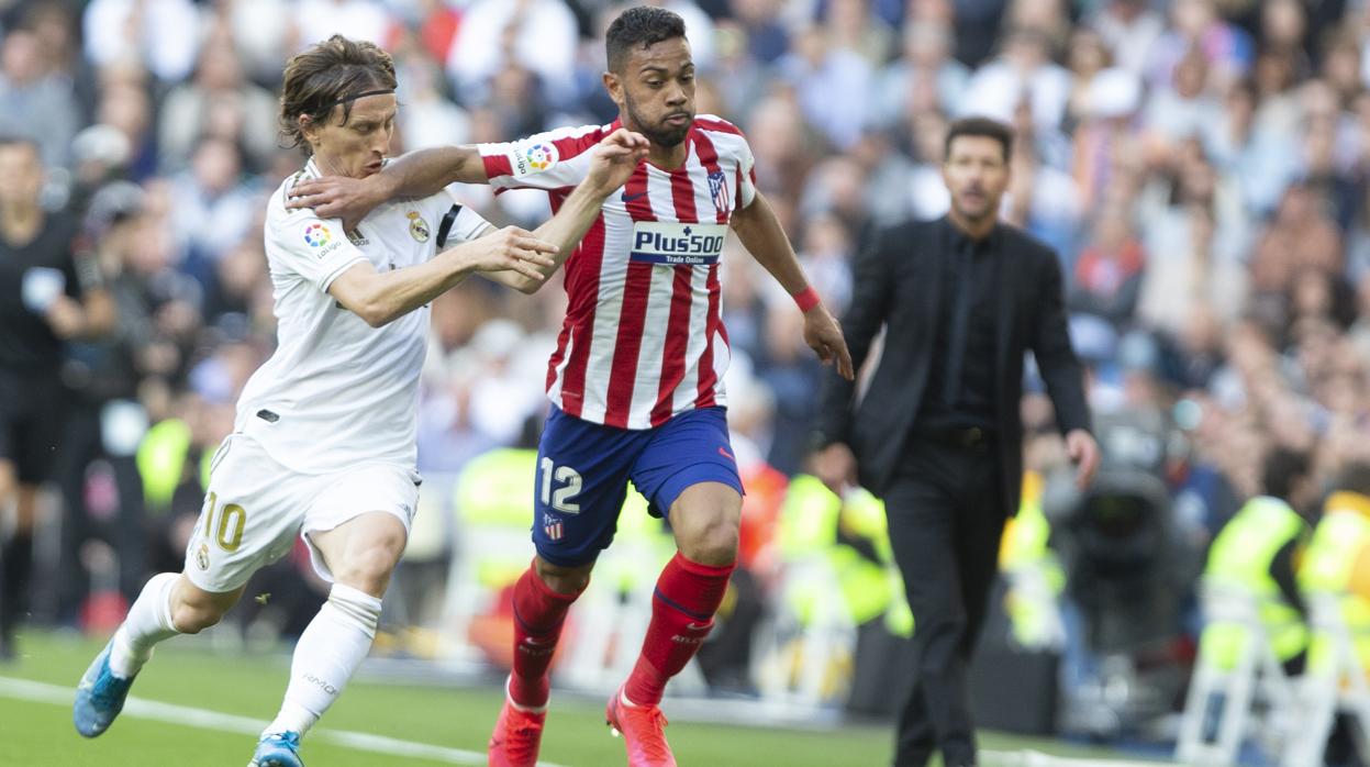 Derbi entre el Real Madrid y el Atlético jugado el pasado curso en el Santiago Bernabéu