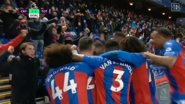 Polémica celebración del Crystal Palace con sus hinchas