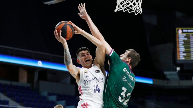 El Madrid derrota a Unicaja y sigue su marcha triunfal