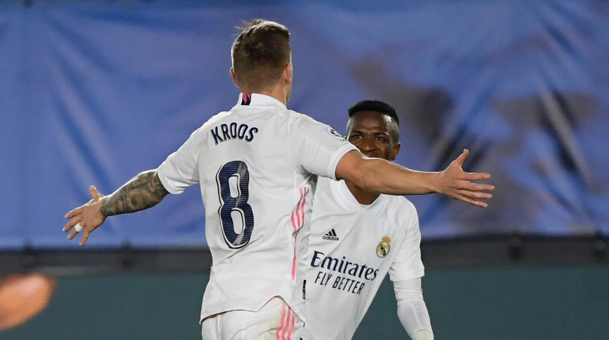 El potente disparo lejano de Kroos que adelantó al Real Madrid