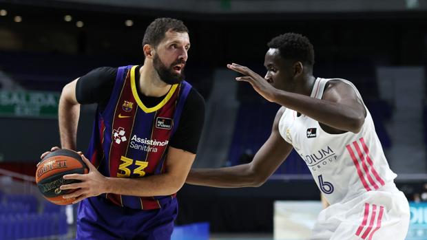 Mirotic brilla sin los gritos del clásico