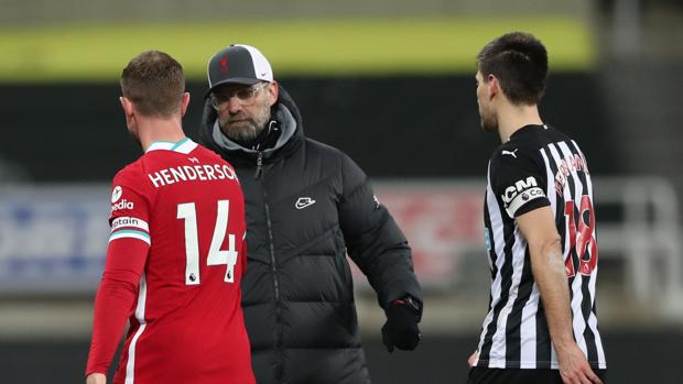 Alarma en la Premier por el aumento de los casos de coronavirus