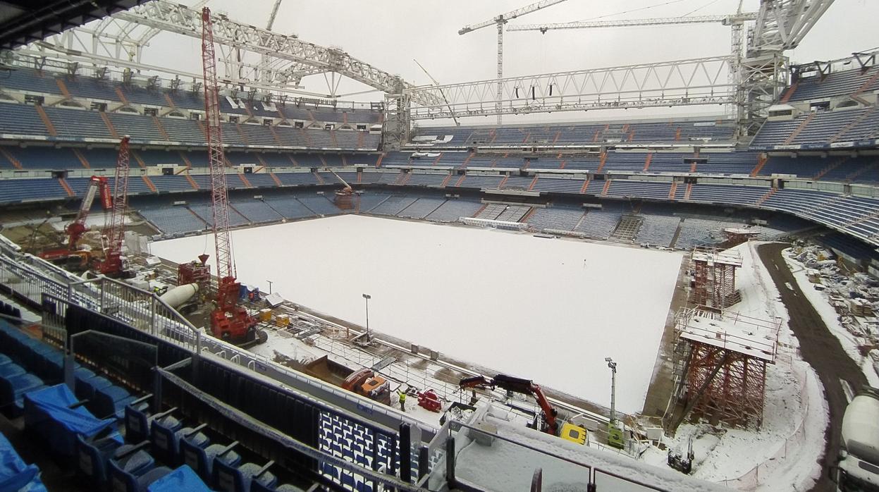 El Bernabéu y la Cibeles, más blancos que nunca