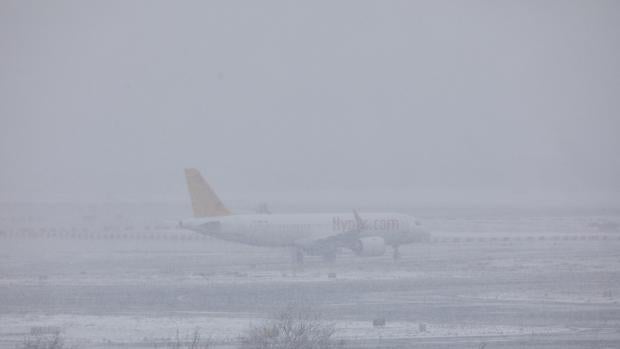 El avión del Madrid ya está en Pamplona tras el caos en Barajas