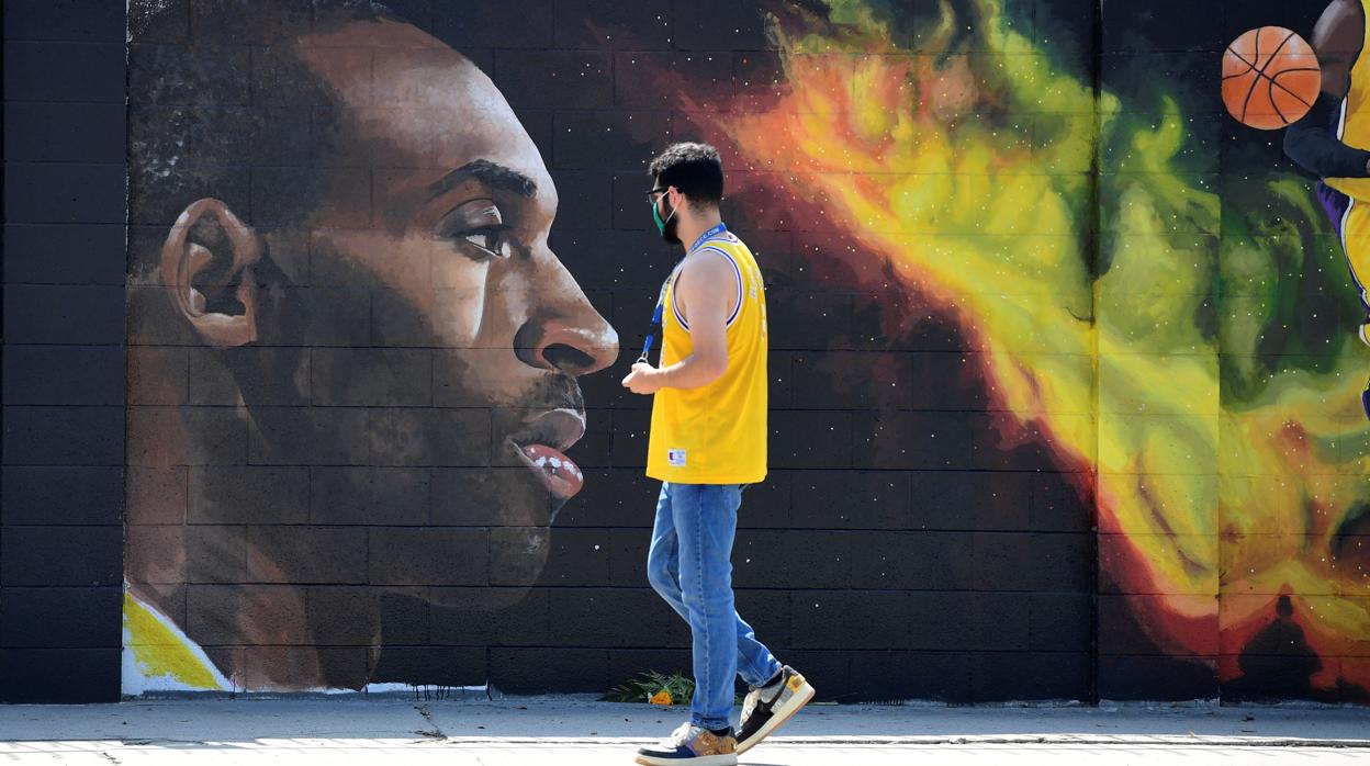 Un mural de Los Ángeles dedicado a Kobe Bryant