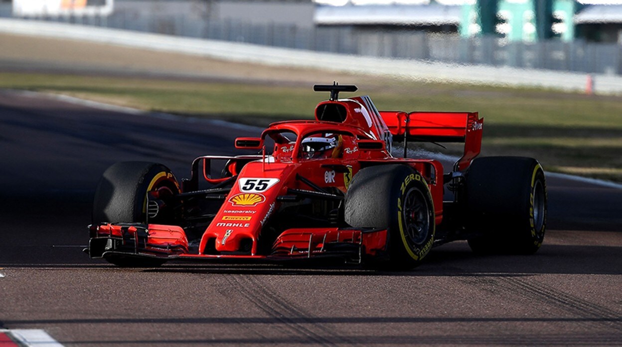 «Benvenuto, Carlos»: Sainz rueda sus primeros kilómetros con Ferrari