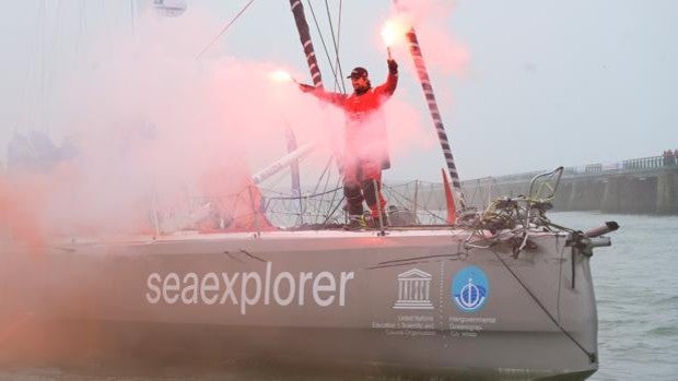 En un profundo sueño de Vendée Globe se pierde el sueño de ganar la regata