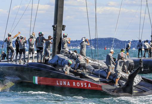 «Britannia»-«Luna Rossa», final de la Copa Prada