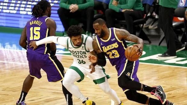 Los Lakers se llevan el clásico por la mínima