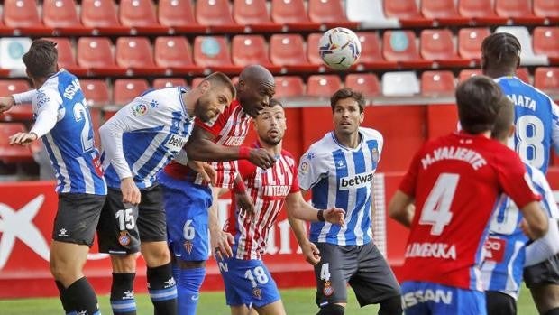 El Espanyol se aleja del liderato