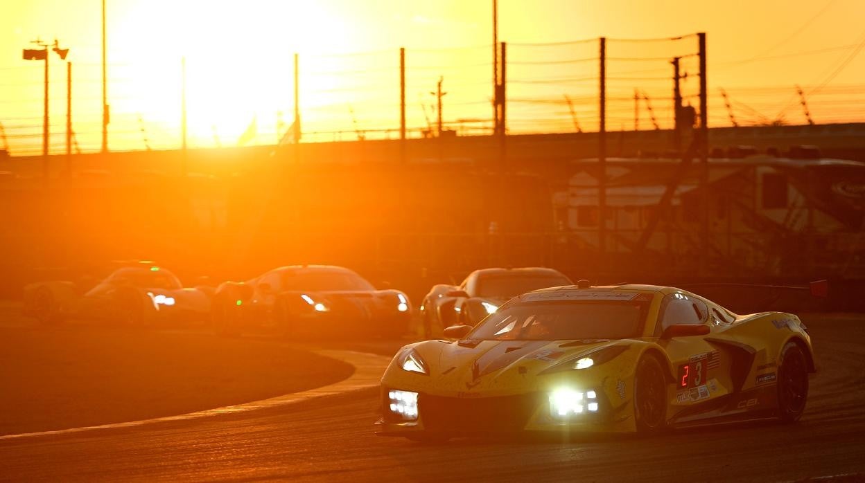 El coche de Antonio García, durante la prueba en Daytona