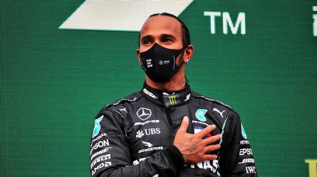 Hamilton contagia su activismo a Mercedes