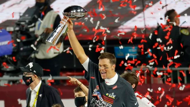 Los Buccaneers apabullan a los Chiefs para conquistar la Super Bowl y agrandar la leyenda de Tom Brady
