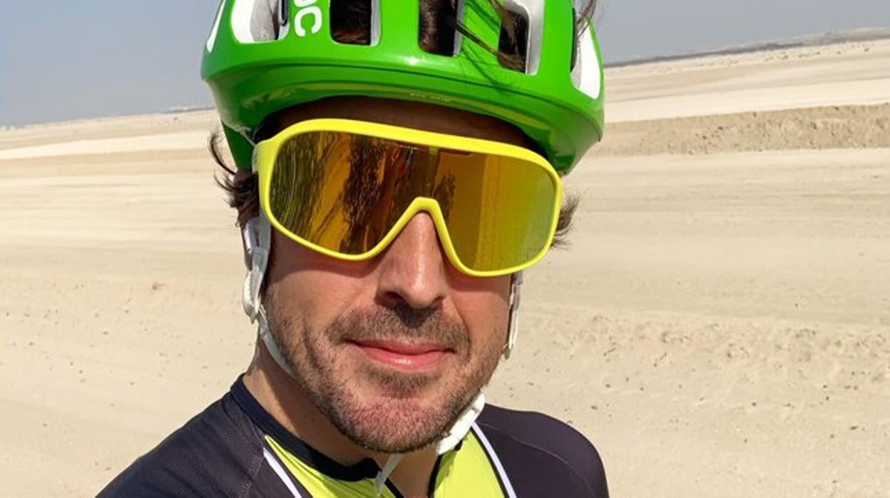 Así fue el accidente de Alonso: iba solo en bici y fue auxiliado por la policía suiza