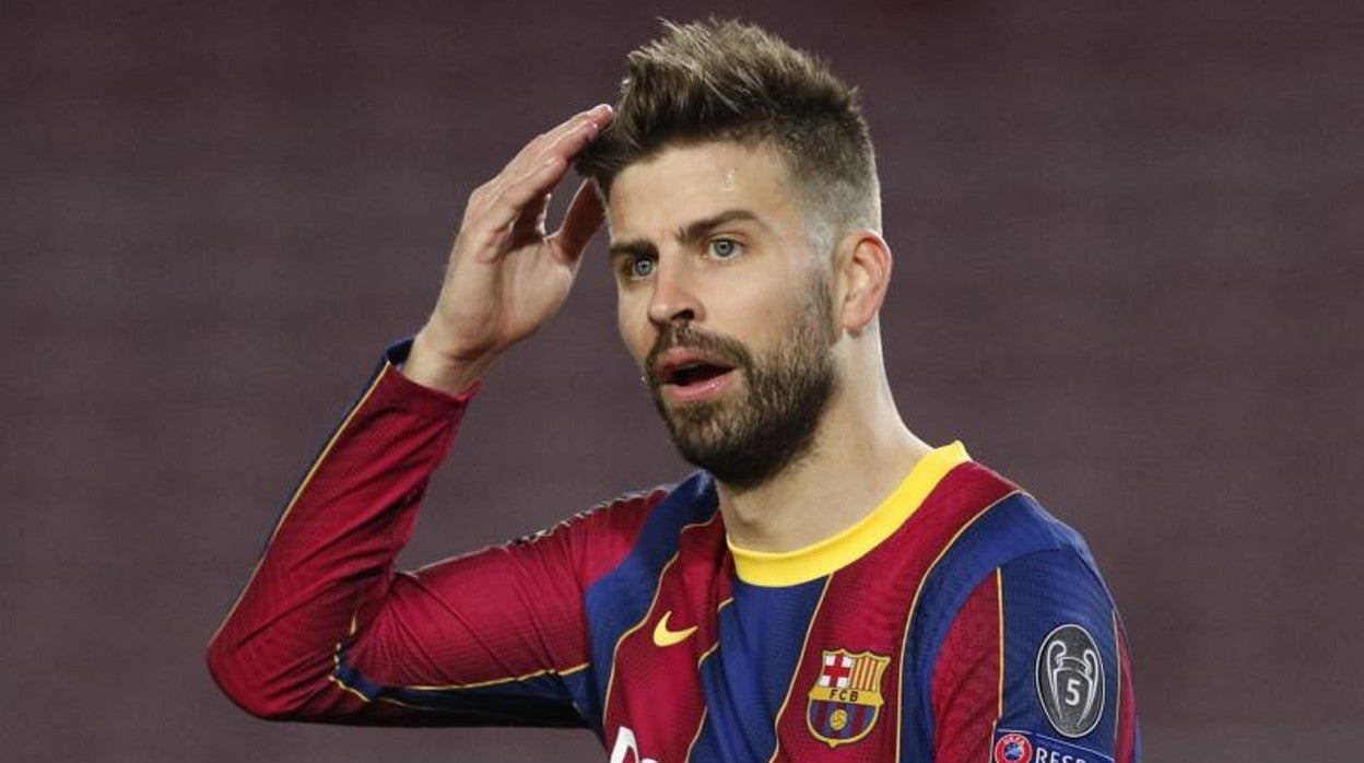 Gerard Piqué reapareció ante el PSG tras superar una lesión de rodilla