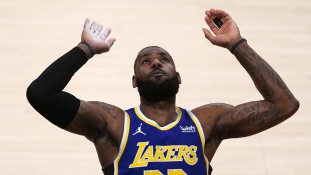 LeBron desafía a Ibrahimovic: «Nunca me callaré»