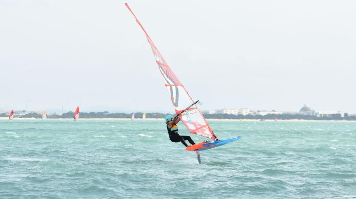 Pilar Lamadrid llega invicta a la final después de 12 pruebas de la Semana Andaluza