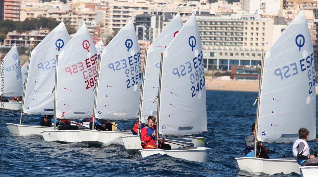 Fernando Puig y Blanca Ferrando se colocan líderes en la general en Calpe