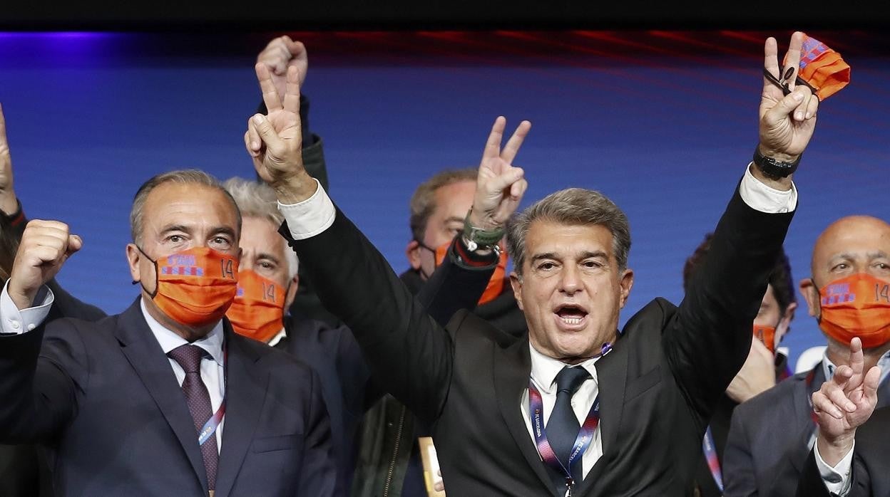 Joan Laporta celebra el triunfo en las elecciones celebradas el pasado 7 de marzo