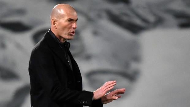 Zidane decidirá en mayo si continúa en el Madrid para ejecutar el cambio